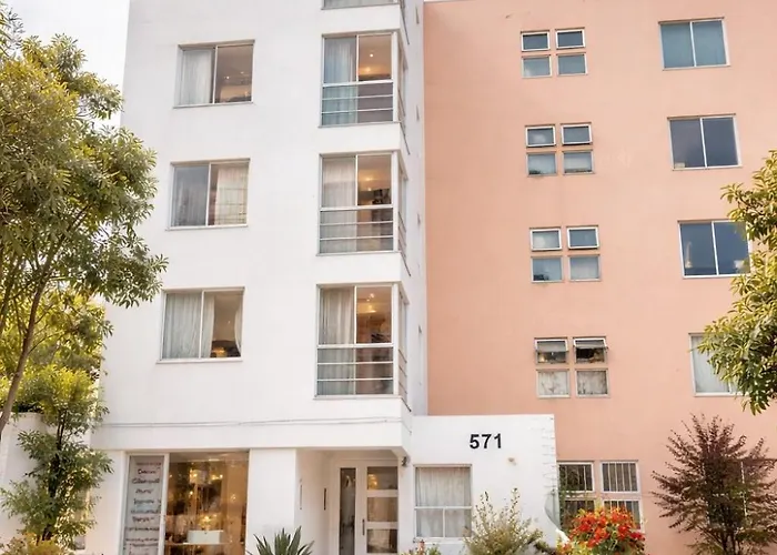 Spacious 2br & Parking Great Value