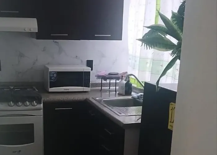 Spacious 2br & Parking Great Value Apartment *